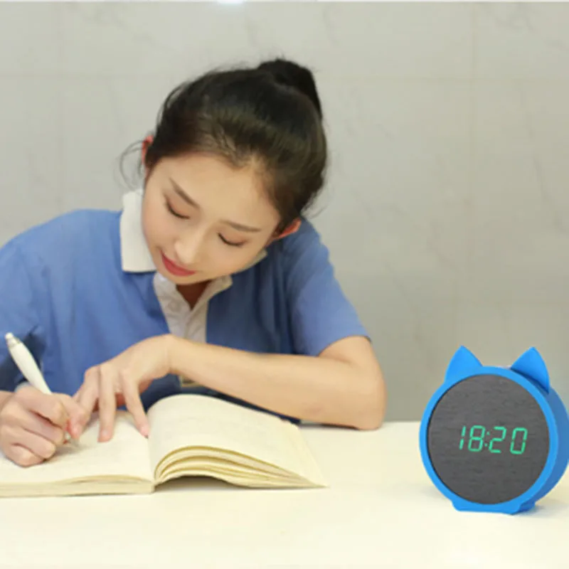 LED-uri de Lemn Alarmă Silențioasă Ceasuri Copii, Ceas Pisica Drăguț Silicon Electronice din Lemn Ceas de Masa Desene animate Calendar Perfecțiune 3